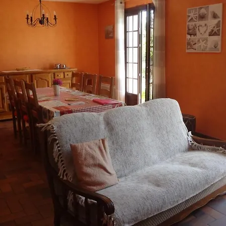 Maison De